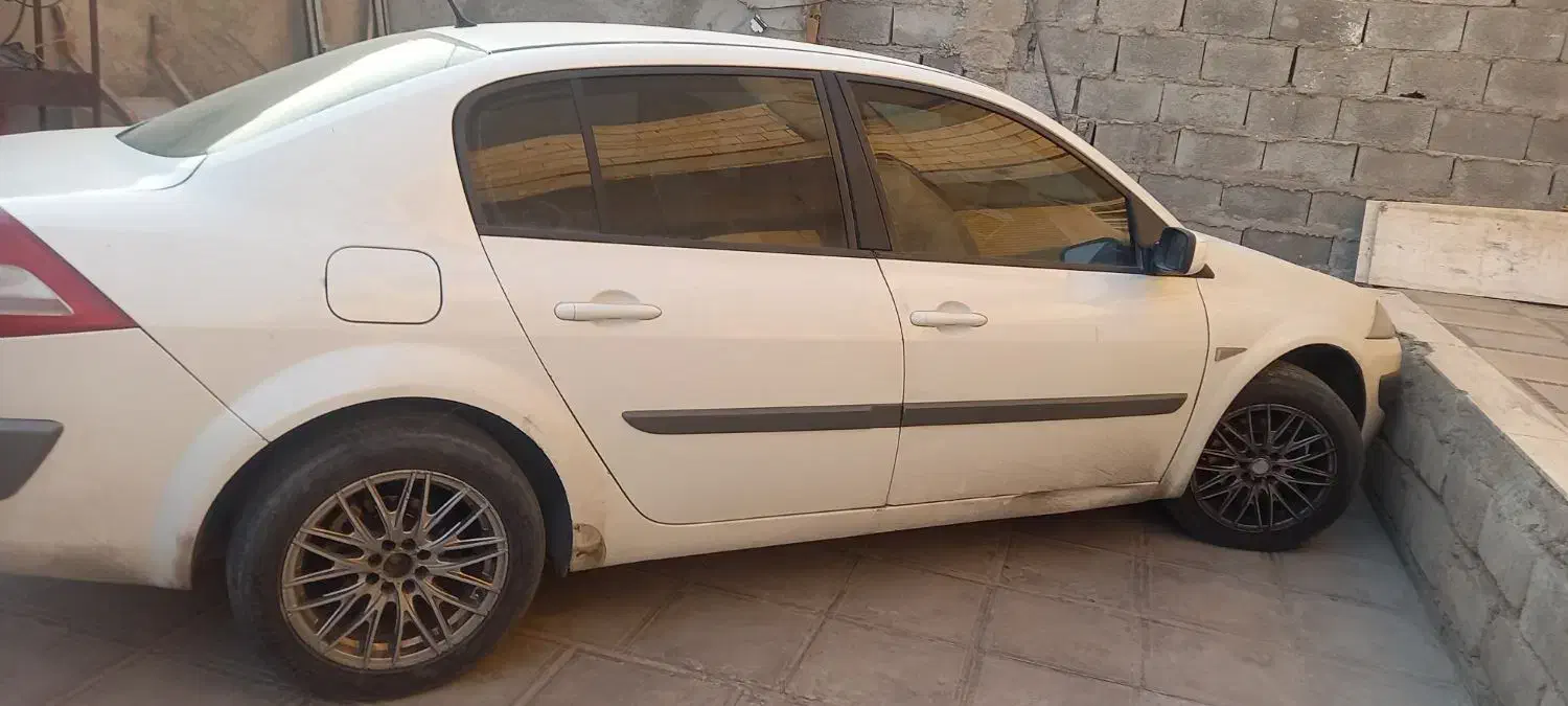 مگان ۲۰۰۰ اتومات|خودرو سواری و وانت|جیرفت, |دیوار