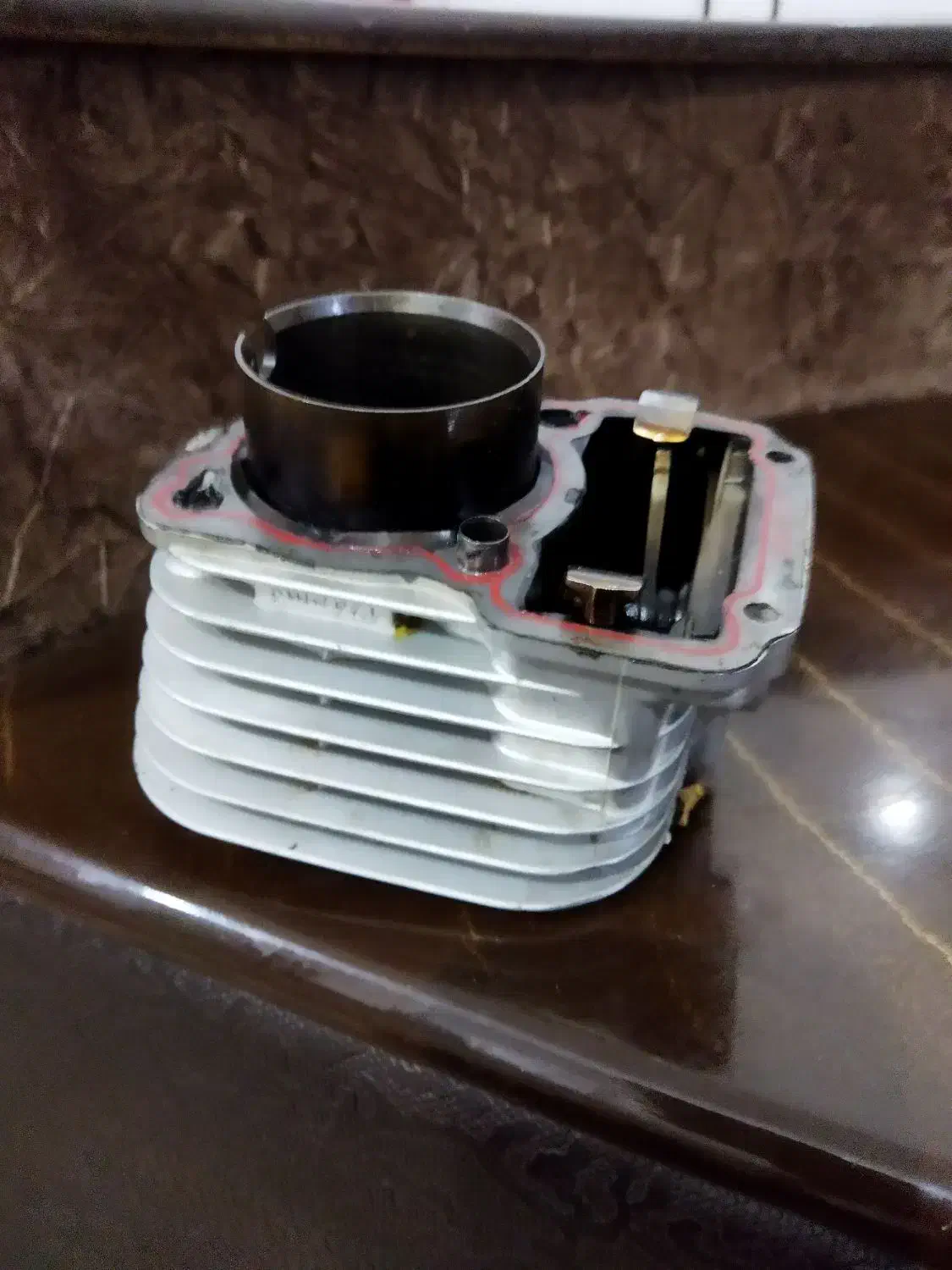 انژکتور همراه با ته سیلندر موتور سیکلت 125|قطعات یدکی و لوازم جانبی|داراب, |دیوار