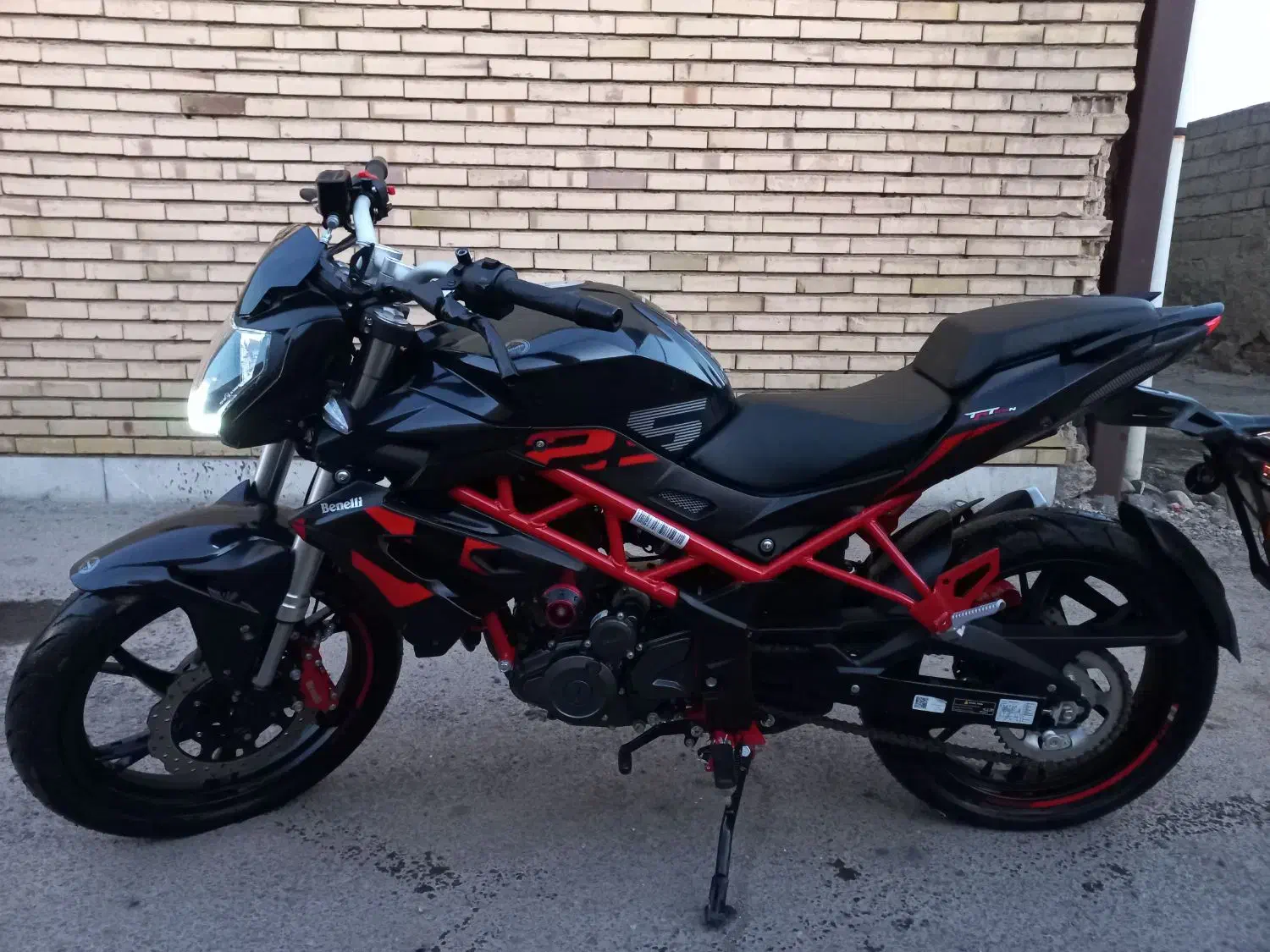 موتور بنلی ۲۵۰ نیو فیس صفر|موتورسیکلت|تبریز, |دیوار