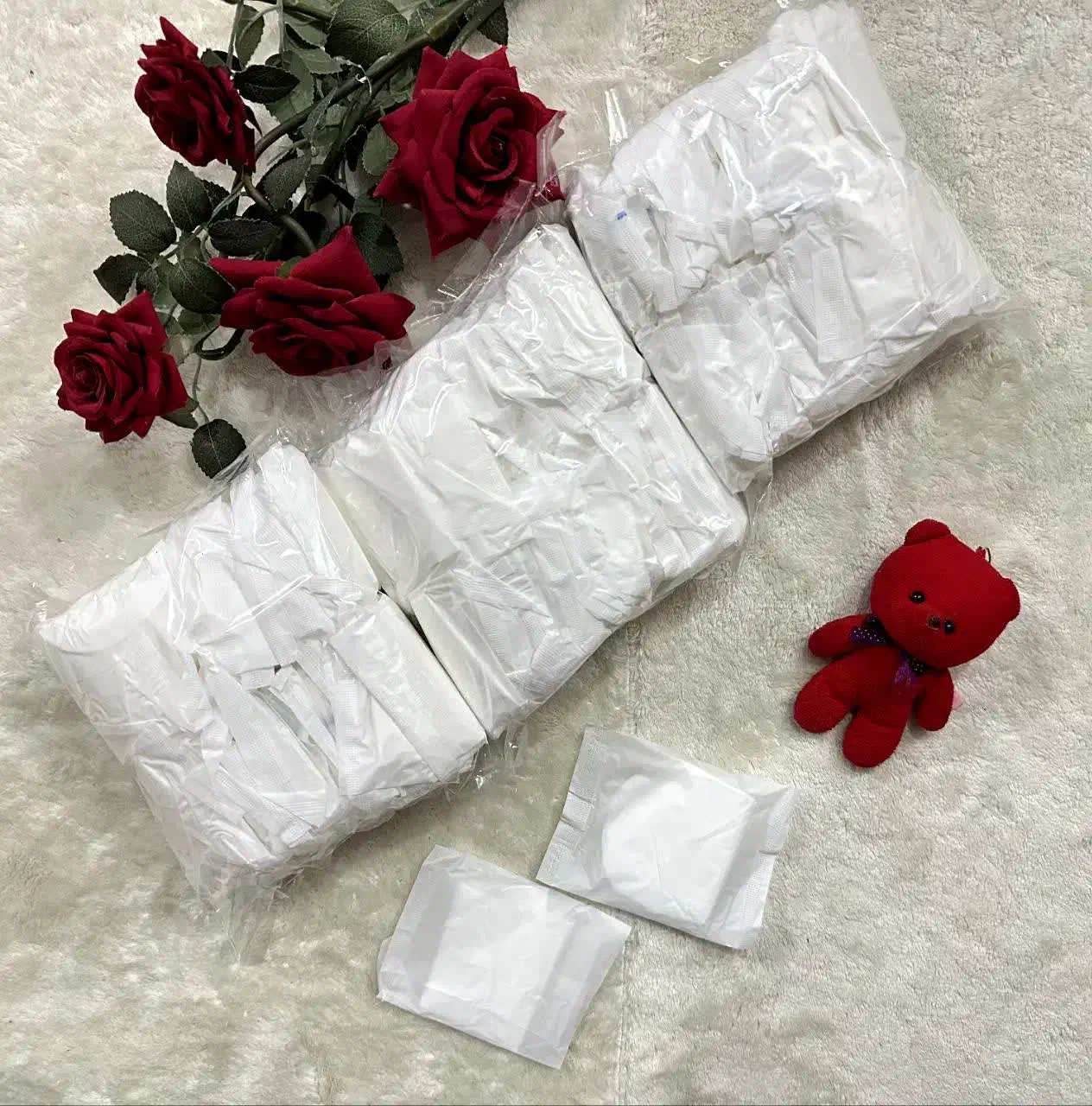 پدروزانه کاور دار و پد روزانه بدون کاور ۵۰ تایی|آرایشی، بهداشتی، درمانی|قم, نیروگاه|دیوار