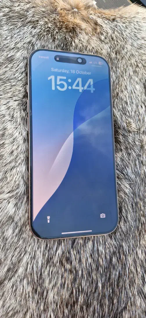 Iphone 16pro che|موبایل|تبریز, |دیوار