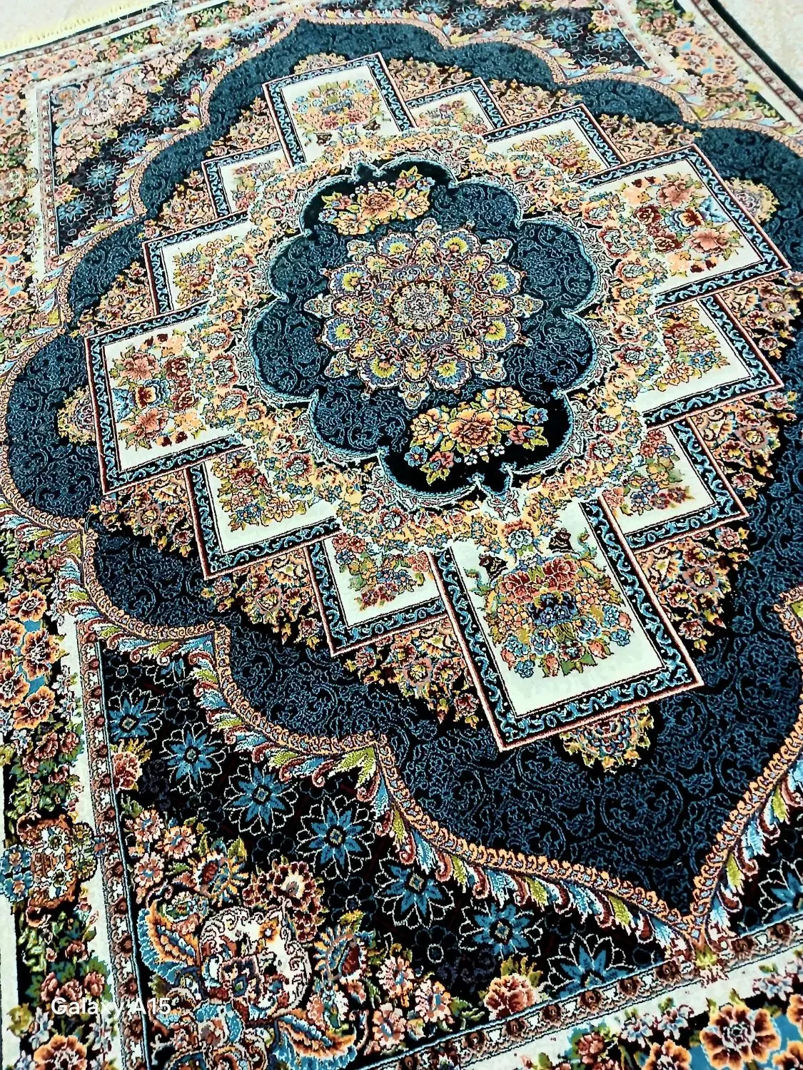 یک جفت فرش 6متری 700شانه کم کارکرد ضخیم حدنونو|فرش|هشتگرد, هشتگرد قدیم|دیوار