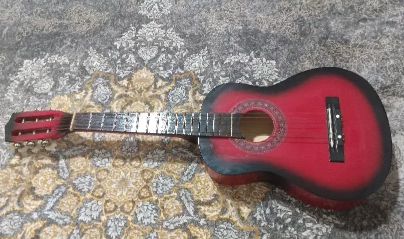 مینی گیتار آموزشی اسباب بازی کودکان|گیتار، بیس، امپلیفایر|نسیم‌شهر, |دیوار