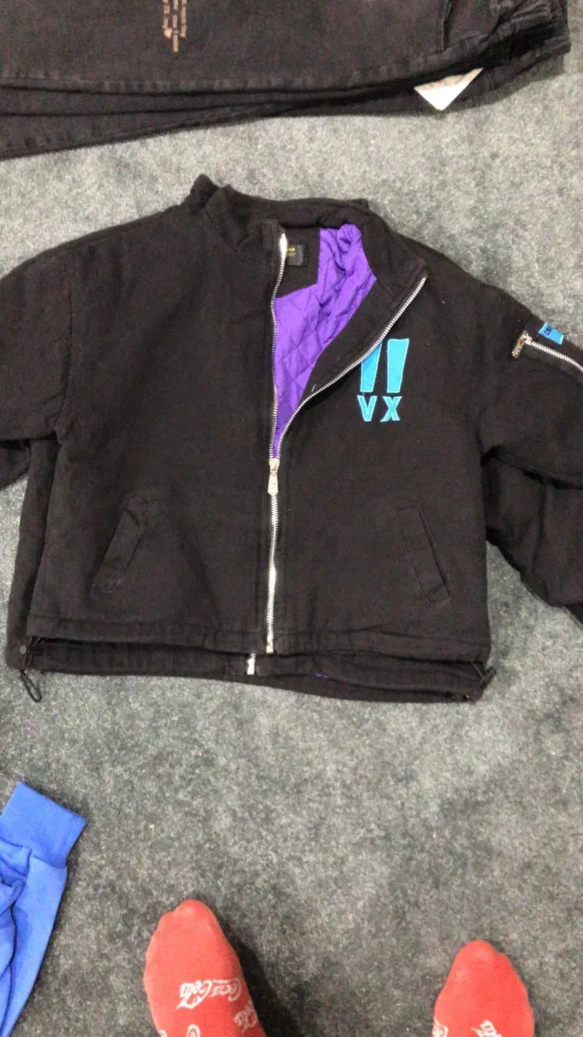 ۱۷۰عددهودی و دورس بچه گانه زیرقیمت|کفش و لباس بچه|قشم, |دیوار