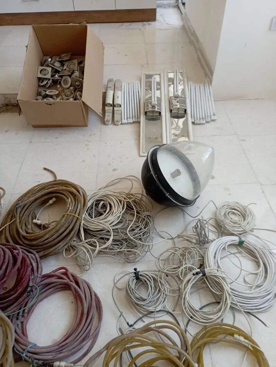 وسایل برق سختمان|سایر لوازم برقی|مشهد, مشکینی (شهرک غرب)|دیوار