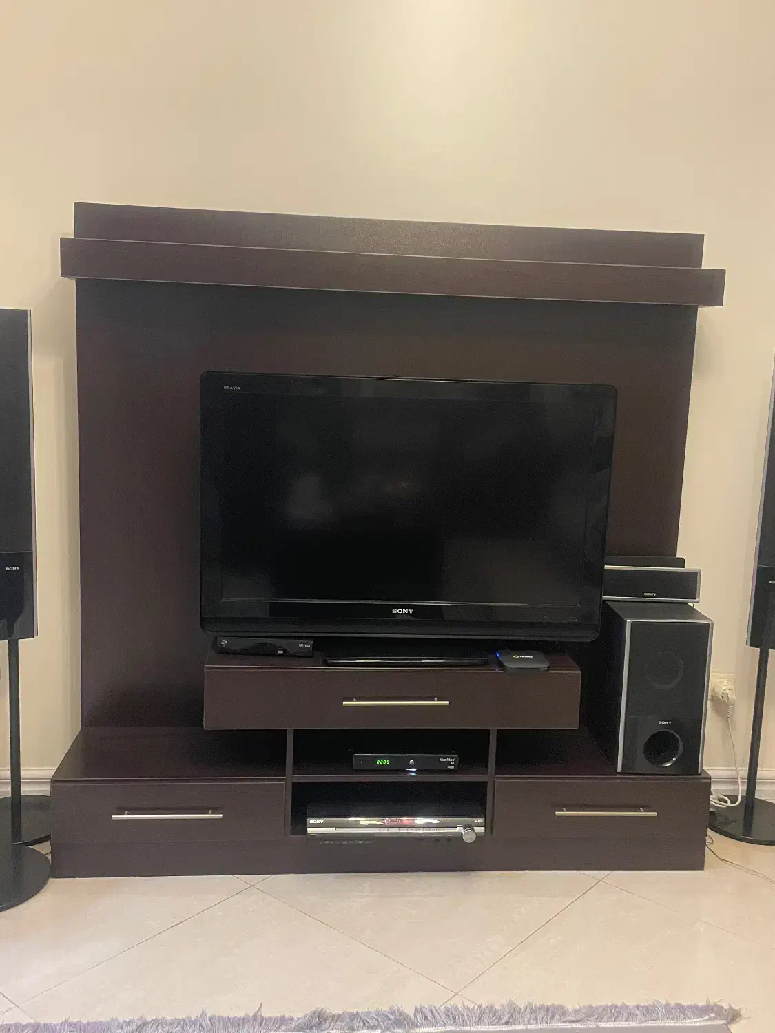 میز تلویزیون تمام MDF ونگه کاملا سالم و تمیز|میز تلویزیون|تهران, امانیه|دیوار