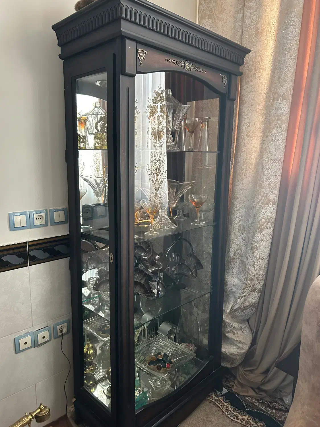 بوفه چوبی|بوفه، ویترین، کنسول|تاکستان, |دیوار