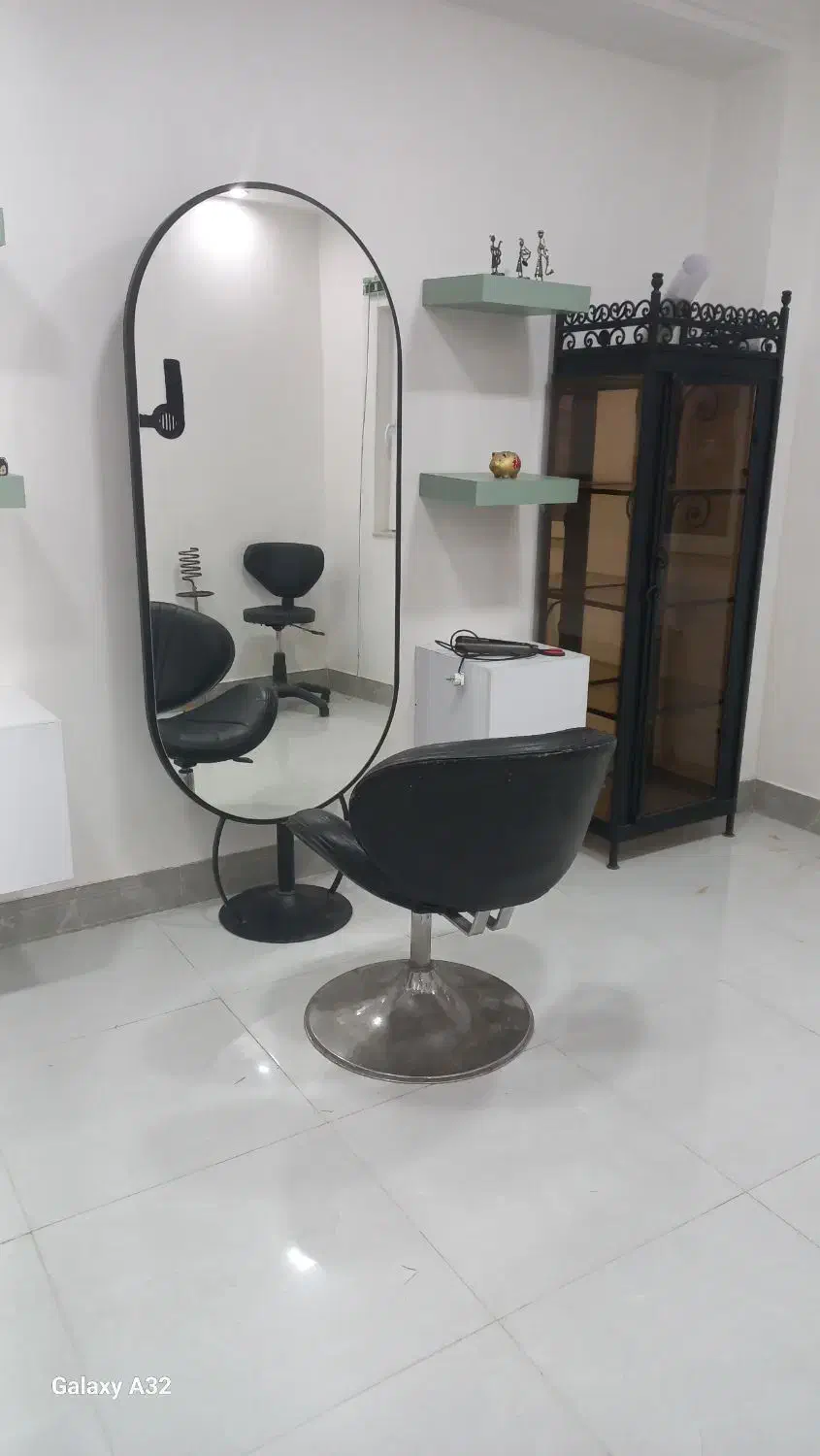 فروش لوازم سالن آرایشی کاملا نو|آرایشگاه و سالن‌های زیبایی|قائم‌شهر, |دیوار