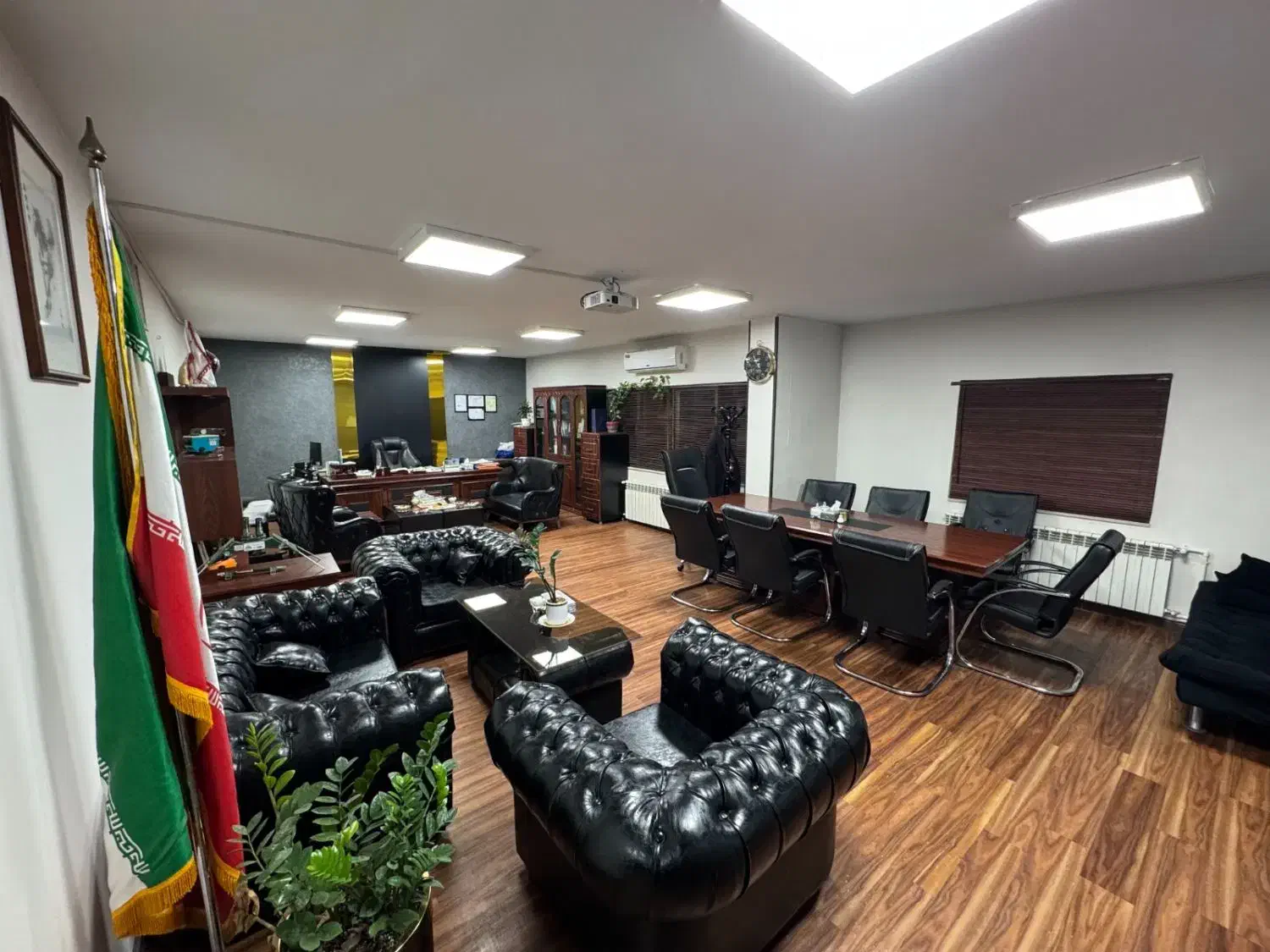 فلامک شمالی/ موقعیت/۳۶۰ متر/ مناسب تمامی مشاغل|اجارهٔ دفتر کار، اتاق اداری، مطب|تهران, ایوانک|دیوار