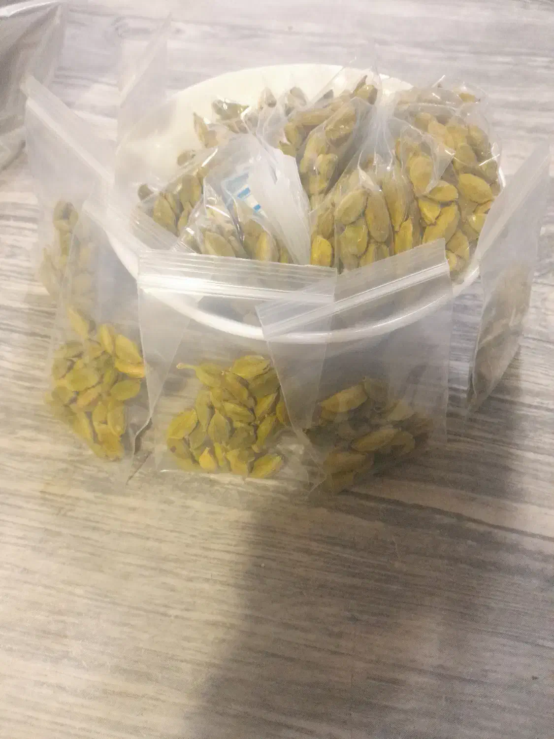 هل سبز اکبر(بنفش)درجه یک و بی نظیر|خوردنی و آشامیدنی|پاکدشت, شهرک امام رضا|دیوار