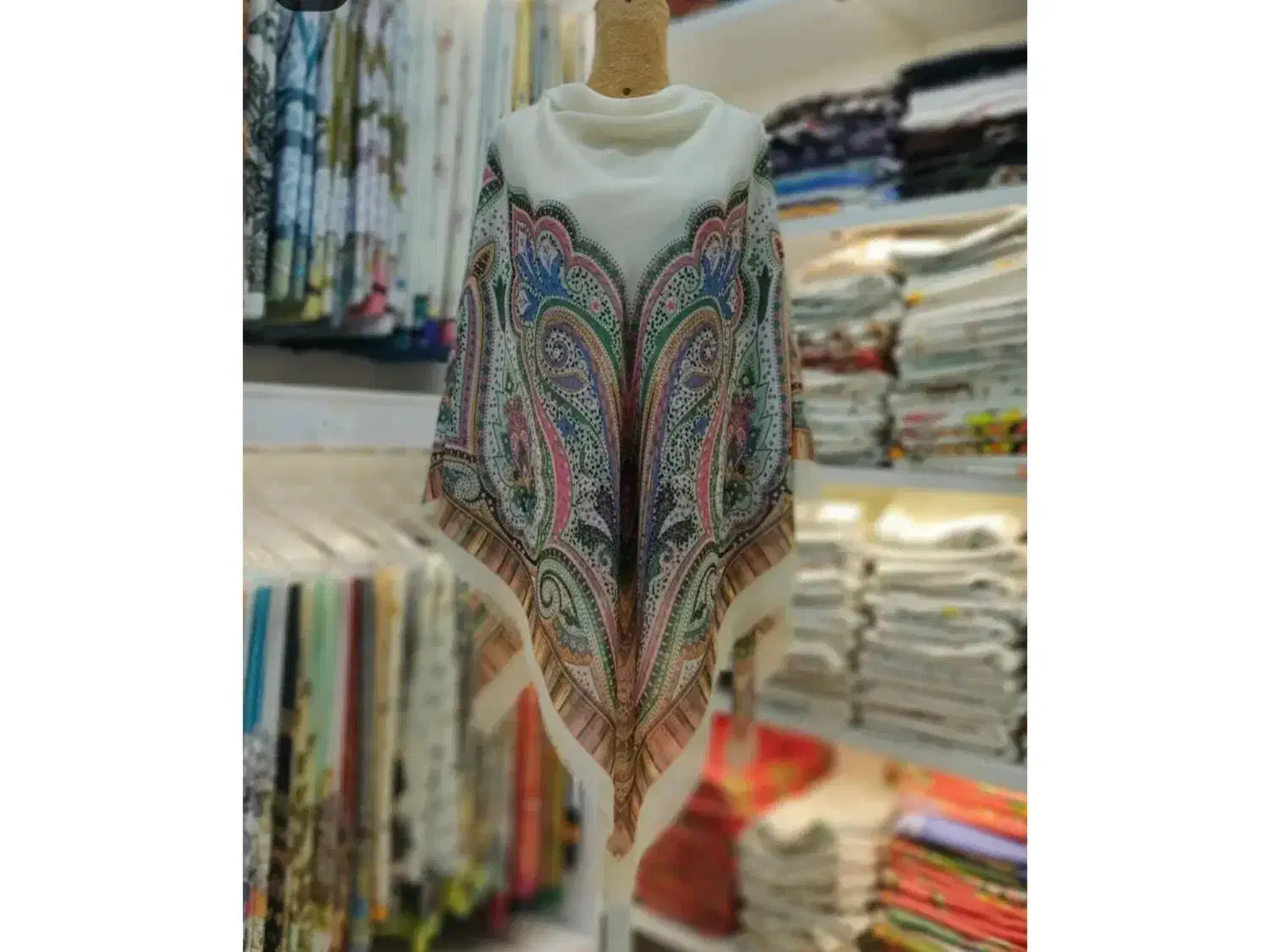 روسری ابریشمی نخینه لطافت واقعی روی پوست|لباس|گنبد کاووس, |دیوار