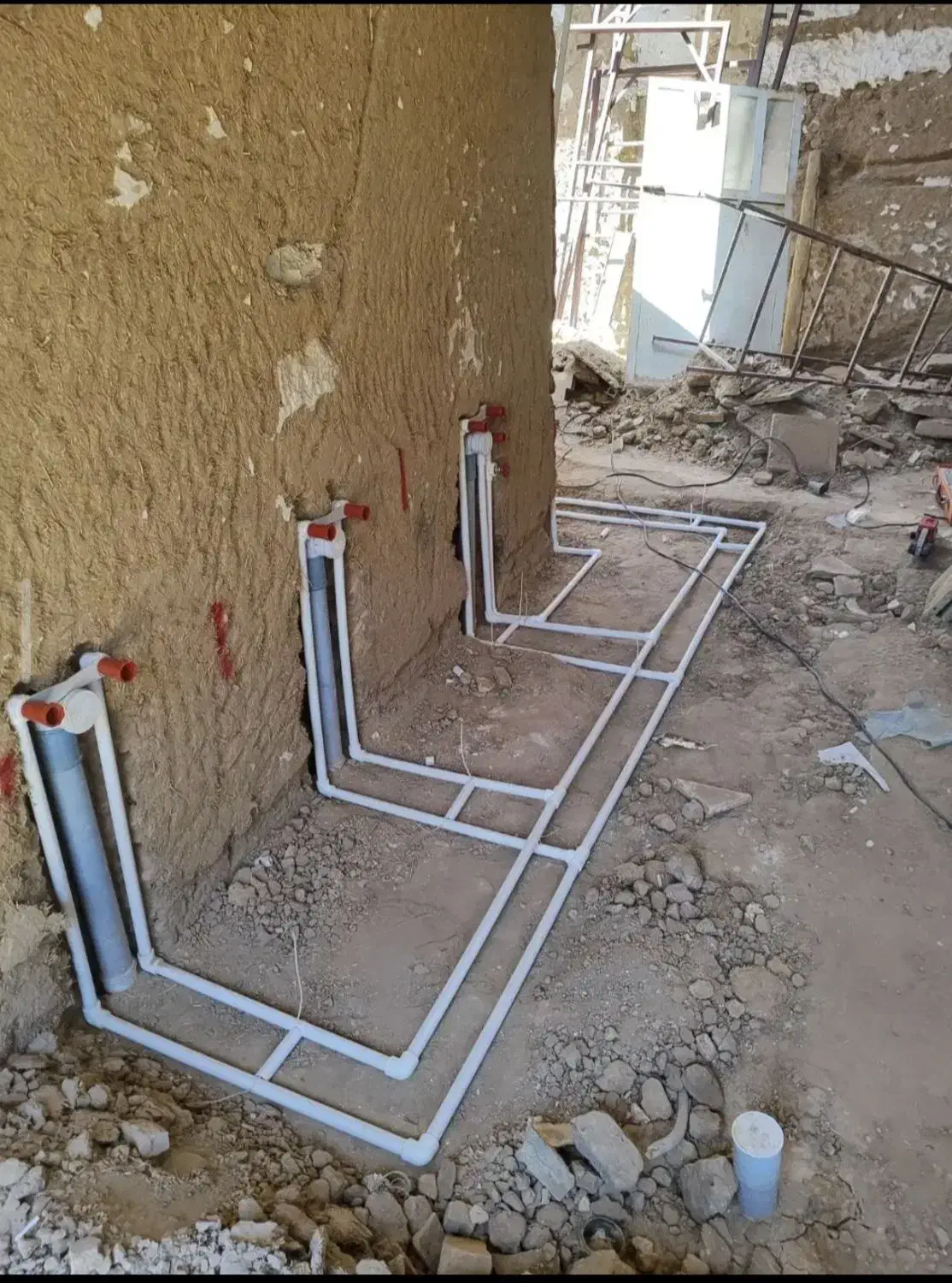 لوله کشی آب و فاضلاب و نصب شیر آلات و منبع و پمپ|خدمات پیشه و مهارت|یزد, |دیوار