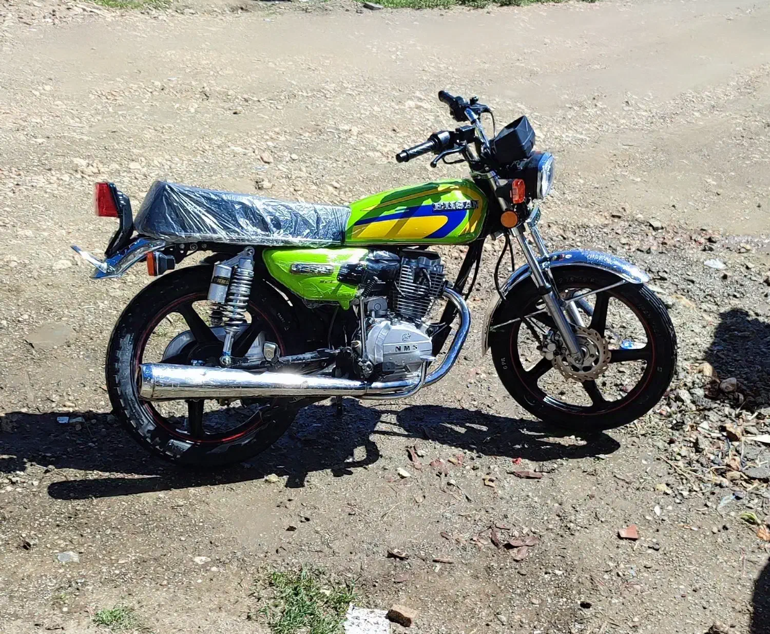 موتور200|موتورسیکلت|گهواره, |دیوار