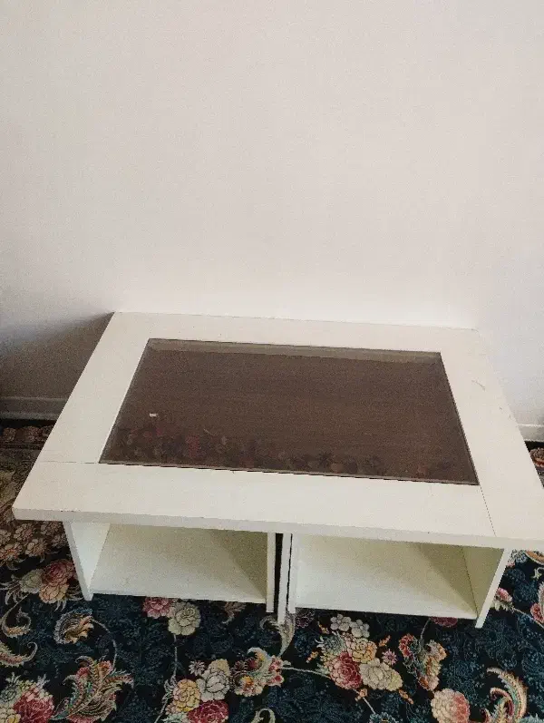 ساعت و زیر تلویزیون و تعدادی وسایل دیگر|مبلمان خانگی و میز عسلی|خرم‌آباد, |دیوار