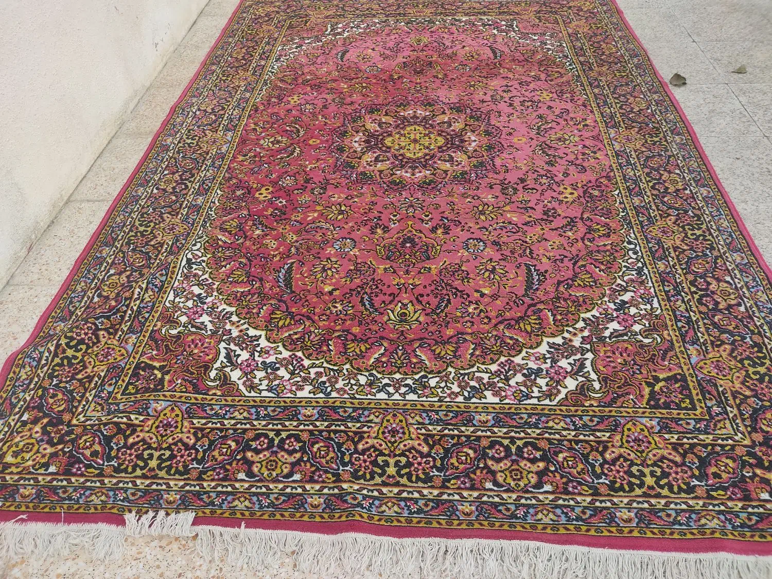 فرش ۶ متری زیبا و سنتی و ابریشمی|فرش|بندر انزلی, کلیور|دیوار