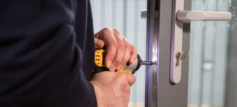 تولید و تعمیر پنجره های دوجداره upvc|خدمات پیشه و مهارت|سهند, |دیوار