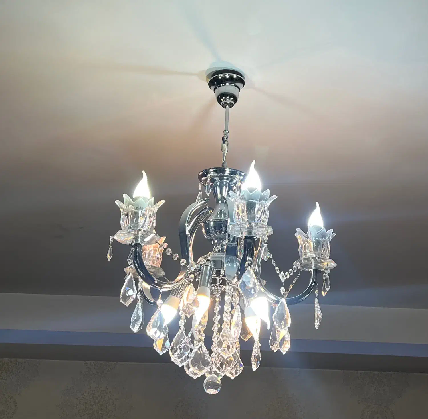 لوستر در حد کاملا نو|لوستر و چراغ آویز|تبریز, |دیوار