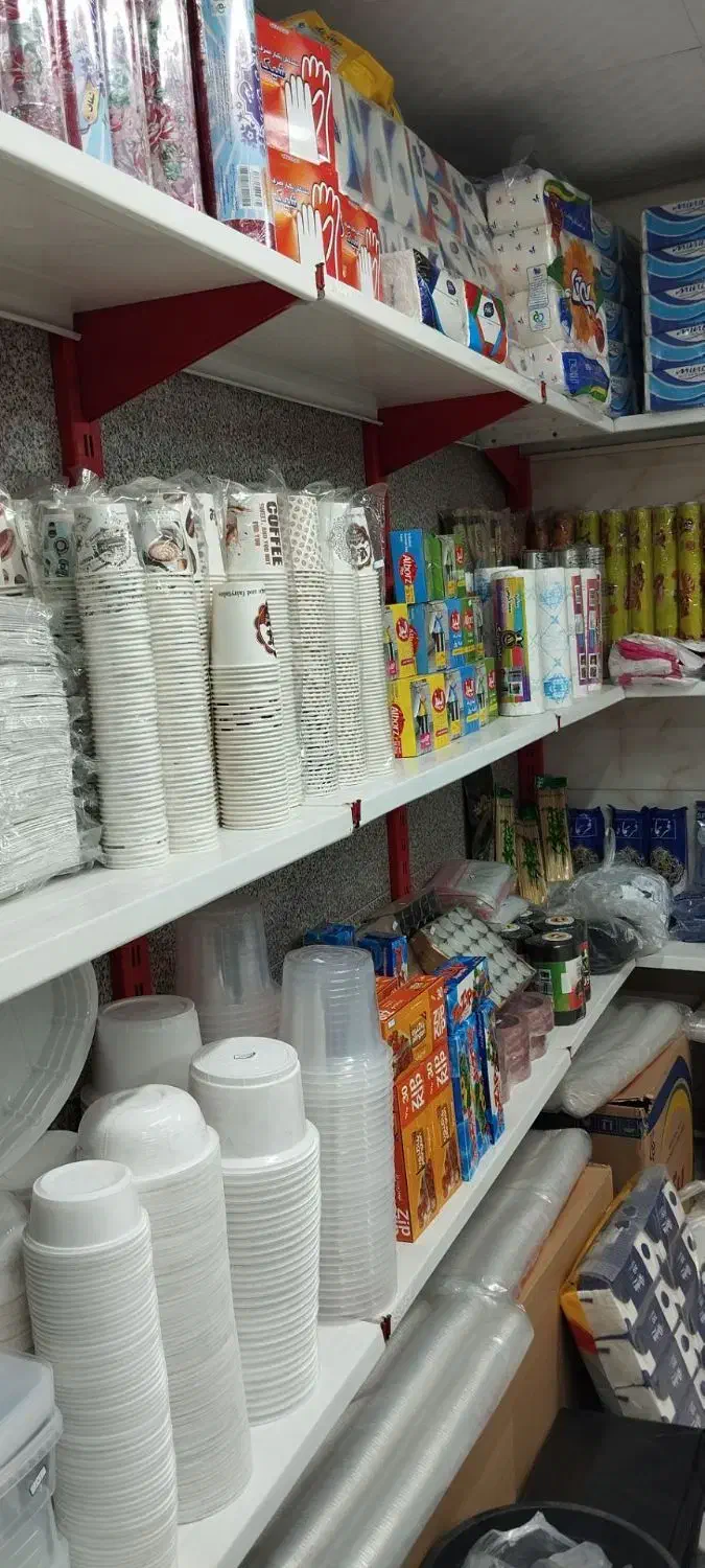 فروش فوری انواع ظروف یکبار مصرف ، سفره و لیوان|ظروف نگهدارنده، پلاستیکی، یک‌بارمصرف|قرچک, مهدیه|دیوار