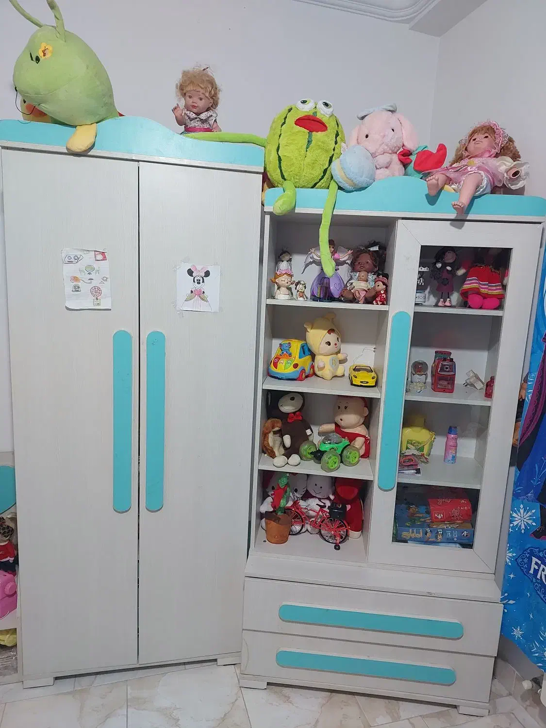 فروش فوری تخت دو منظوره و کمد و دلاور کودک|تخت و سرویس خواب|ساری, |دیوار