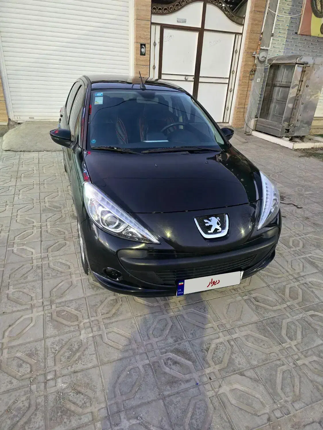 ۲۰۷ مشکی مدل ۱۴۰۳ سقف فلز|خودرو سواری و وانت|سیرجان, |دیوار