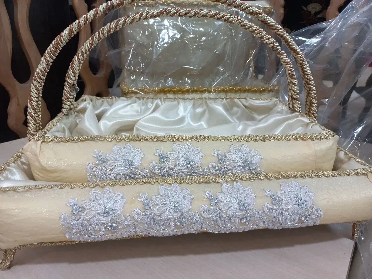 صندوقچه سبد چوبی ماکارون جهت تزئین شب یلدا عروس|صنایع دستی و سایر لوازم تزئینی|کاشان, پاقپان|دیوار