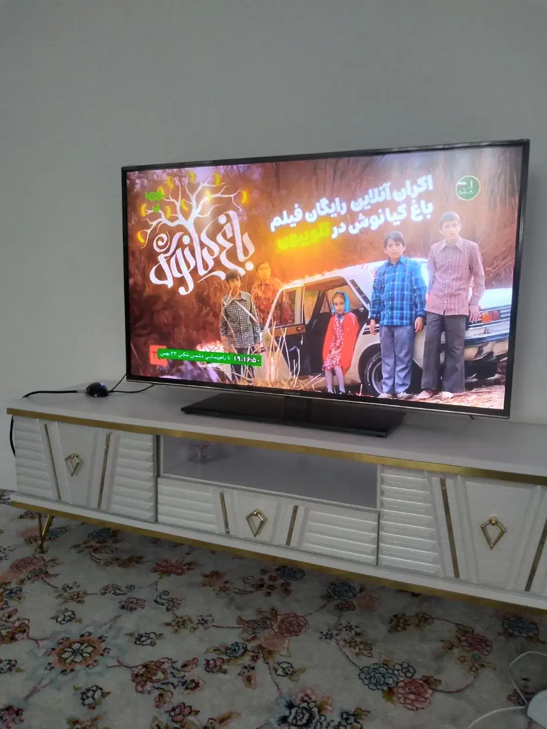 تلویزیون ۴۲اینج|تلویزیون و پروژکتور|سرپل ذهاب, |دیوار