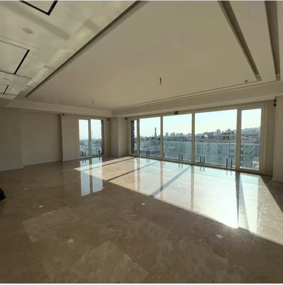 ۲۴۰مترفرمانیه شرقی/مشاعات هتلینگ/چشم اندازشهر