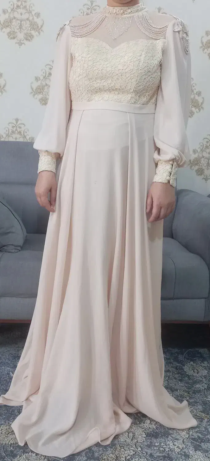 لباس مجلسی|لباس|قم, ولیعصر|دیوار