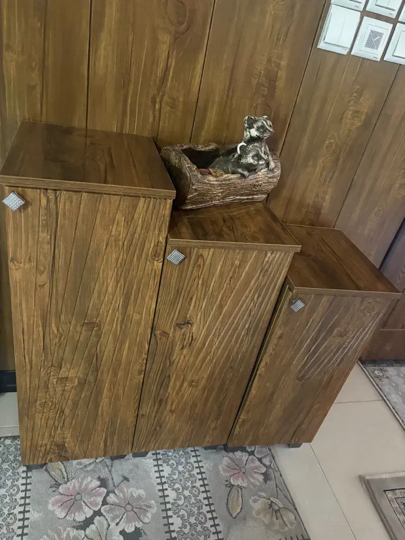 جاکفشی|جاکفشی، کمد، دراور|برخوار, |دیوار