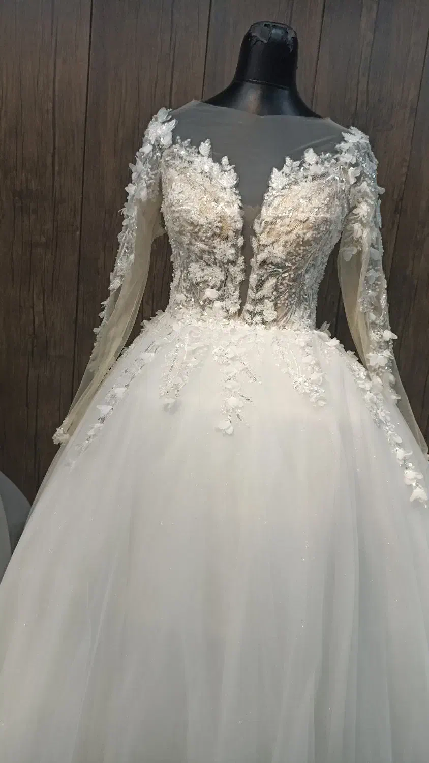 نادری|لباس|اهواز, نادری|دیوار