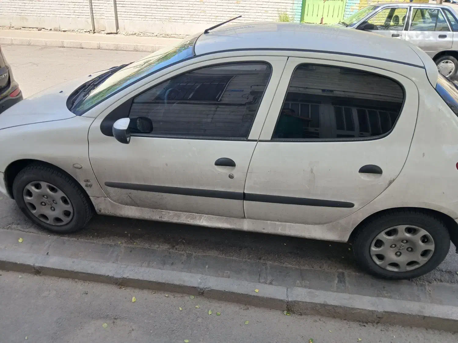 206|خودرو سواری و وانت|تهران, تاکسیرانی|دیوار