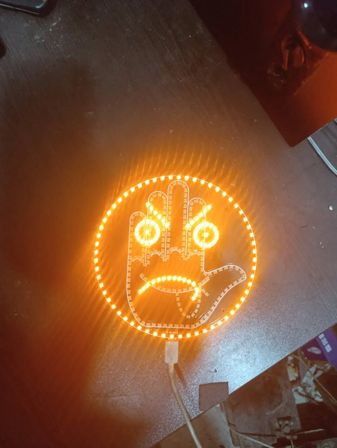 دست بی قرار|لامپ و چراغ|بجنورد, |دیوار