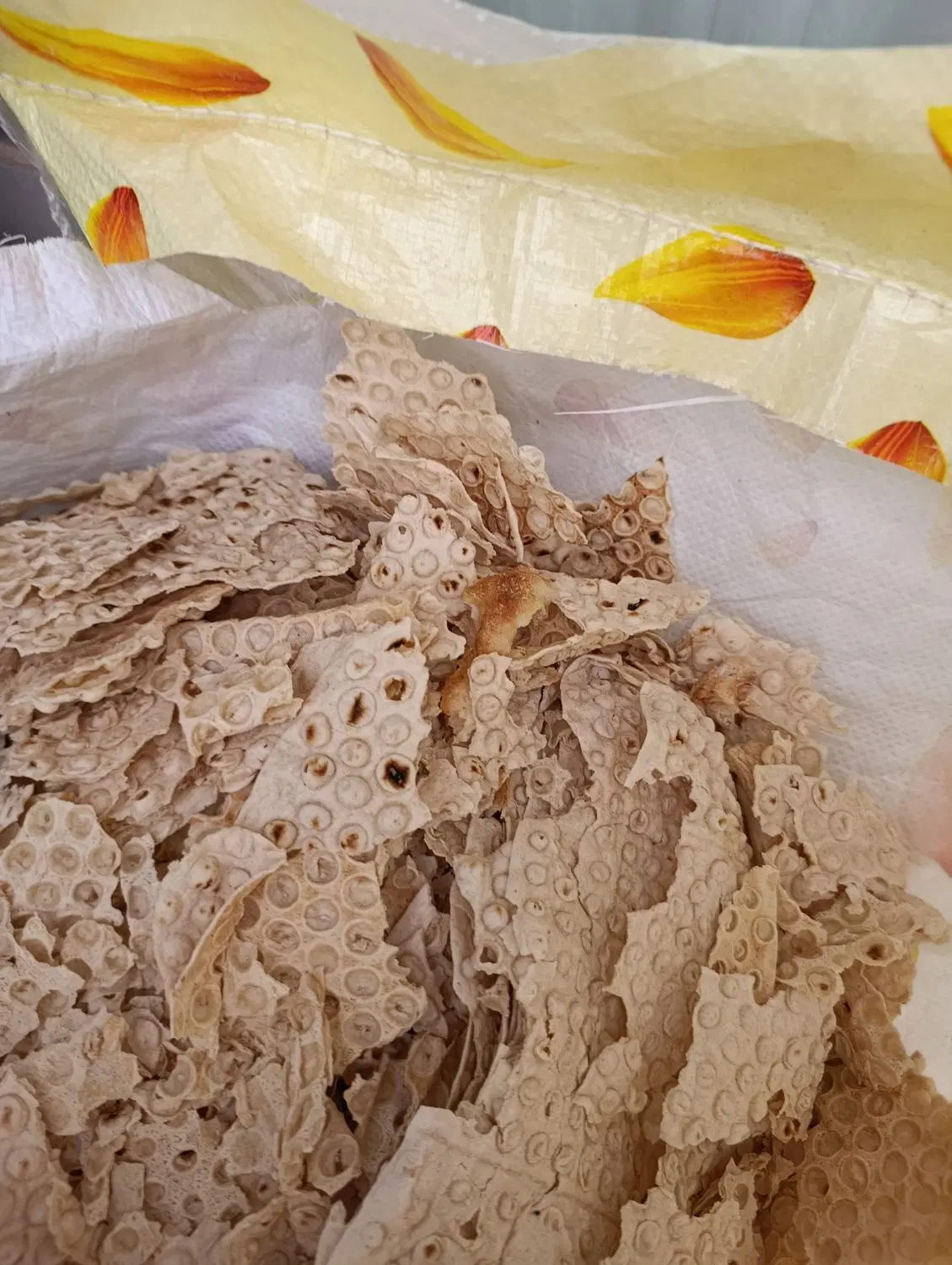 نان خشک|خوردنی و آشامیدنی|ساوه, |دیوار