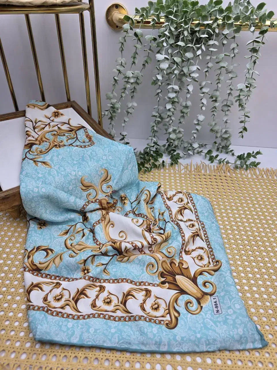 روسری نخی قواره بزرگ زیر قیمت بازار|لباس|نسیم‌شهر, |دیوار