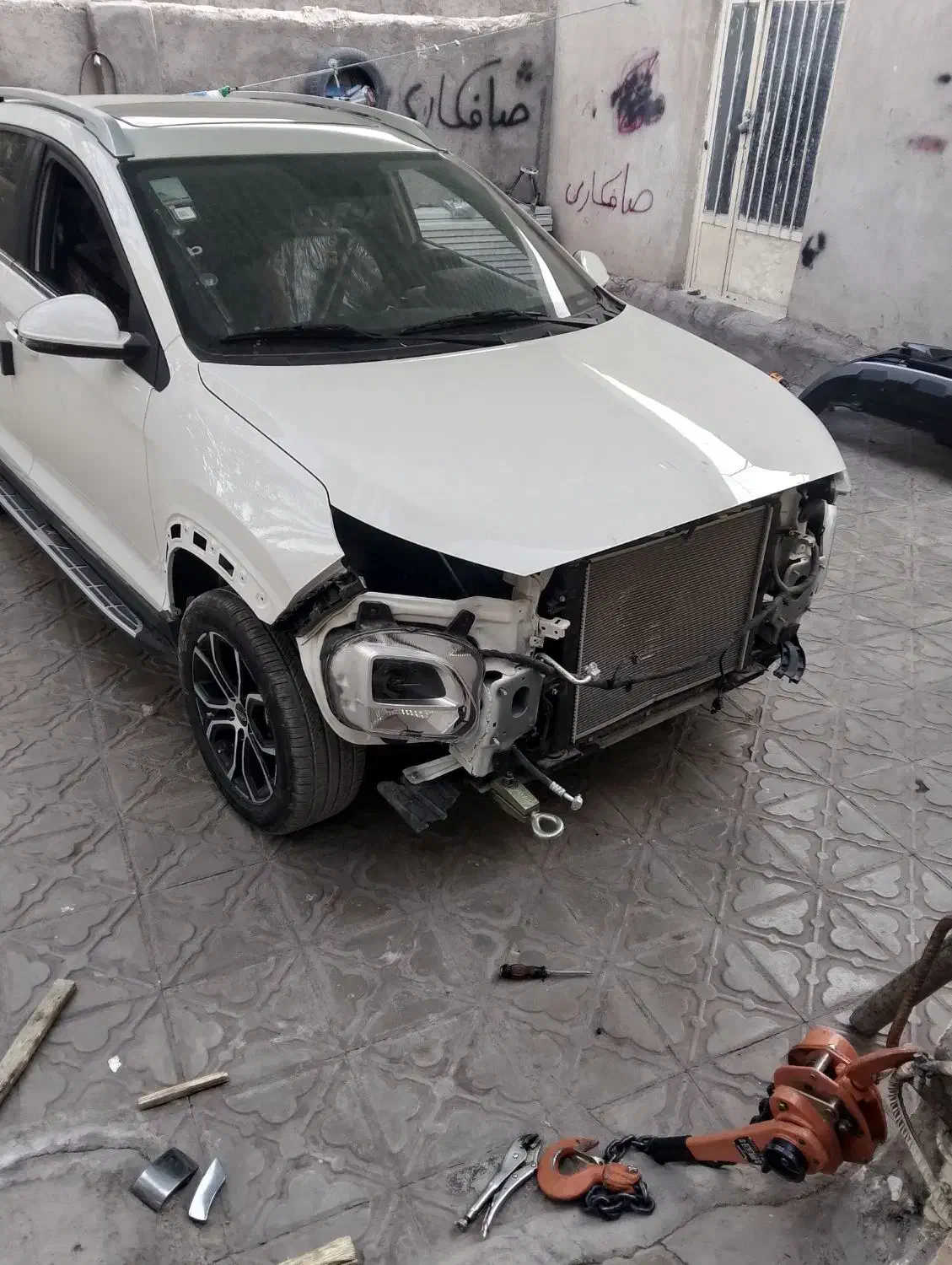 صافکاری اتومبیل  رفع ماتی چراغ واکس پولیش|خدمات موتور و ماشین|بم, |دیوار