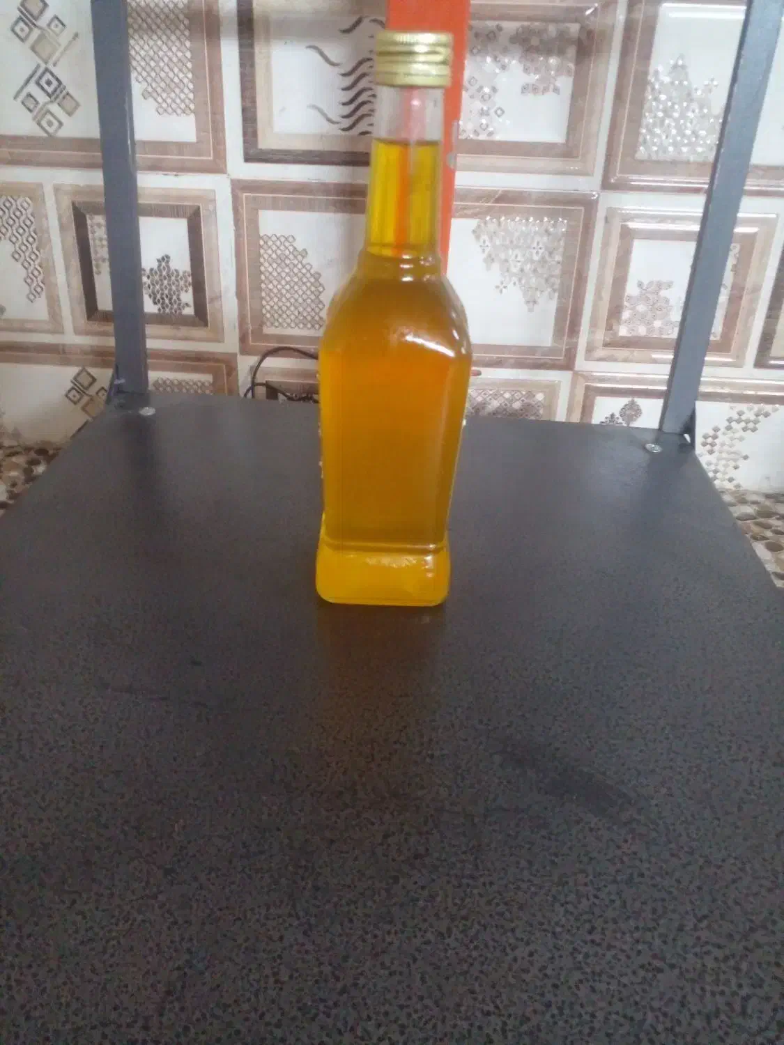 روغن گلرنگ|خوردنی و آشامیدنی|گل تپه, |دیوار