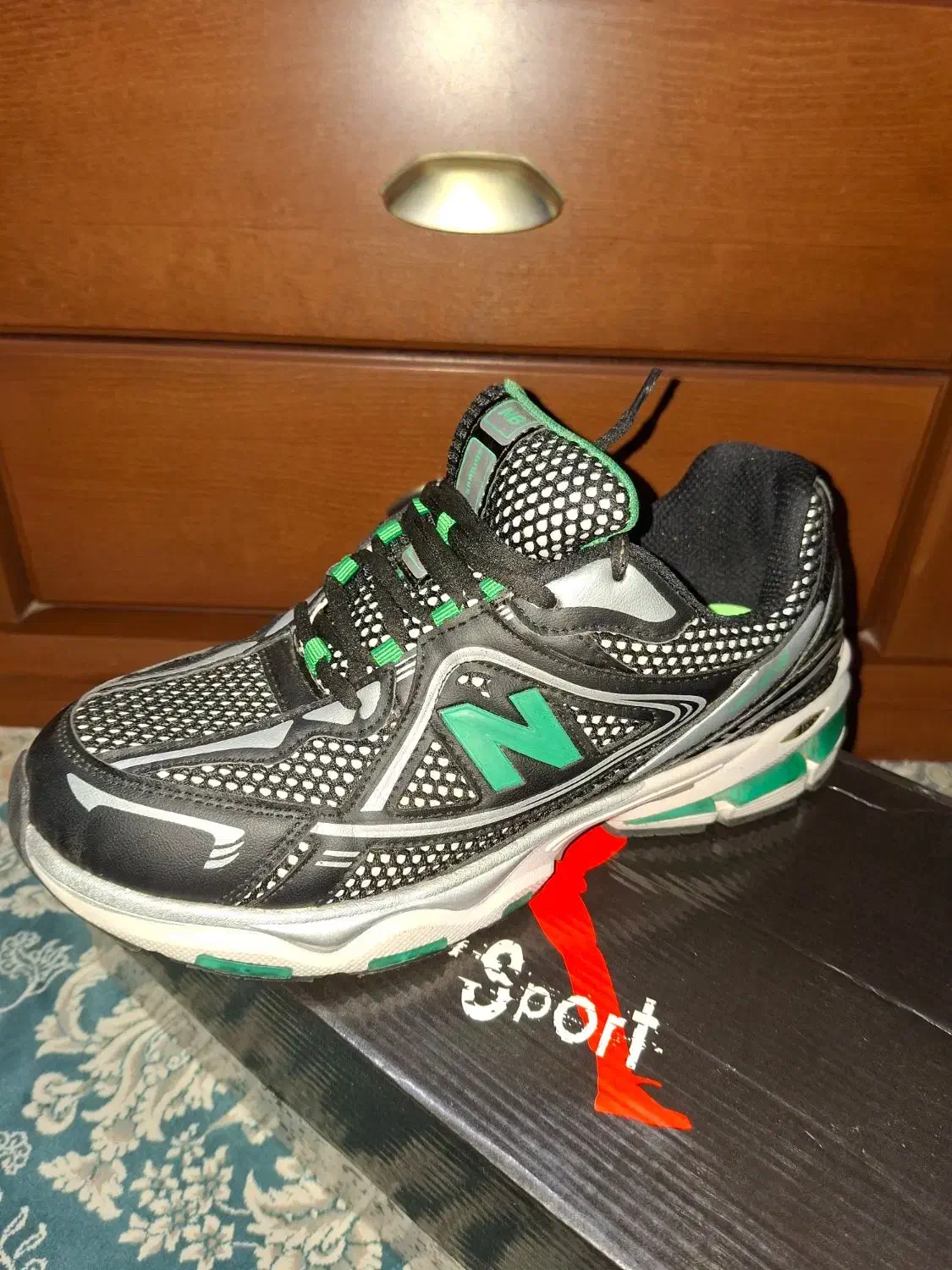 کتونی نیوبالانس سایز ۴۶ اصلی|کیف، کفش، کمربند|تهران, شهرک شهرداری|دیوار