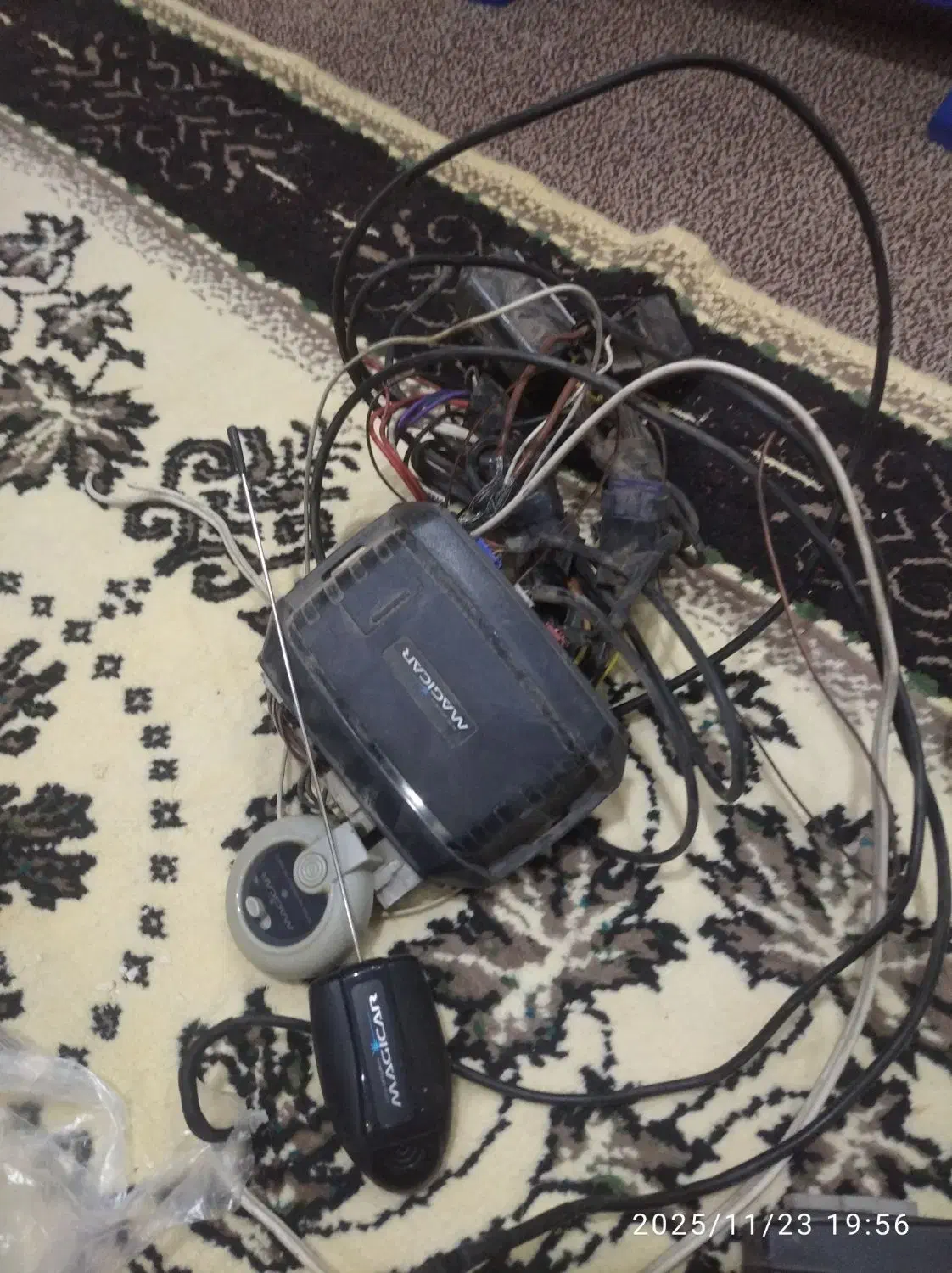 2عدد دزدگیر ماجیکار|قطعات یدکی و لوازم جانبی|مریوان, |دیوار