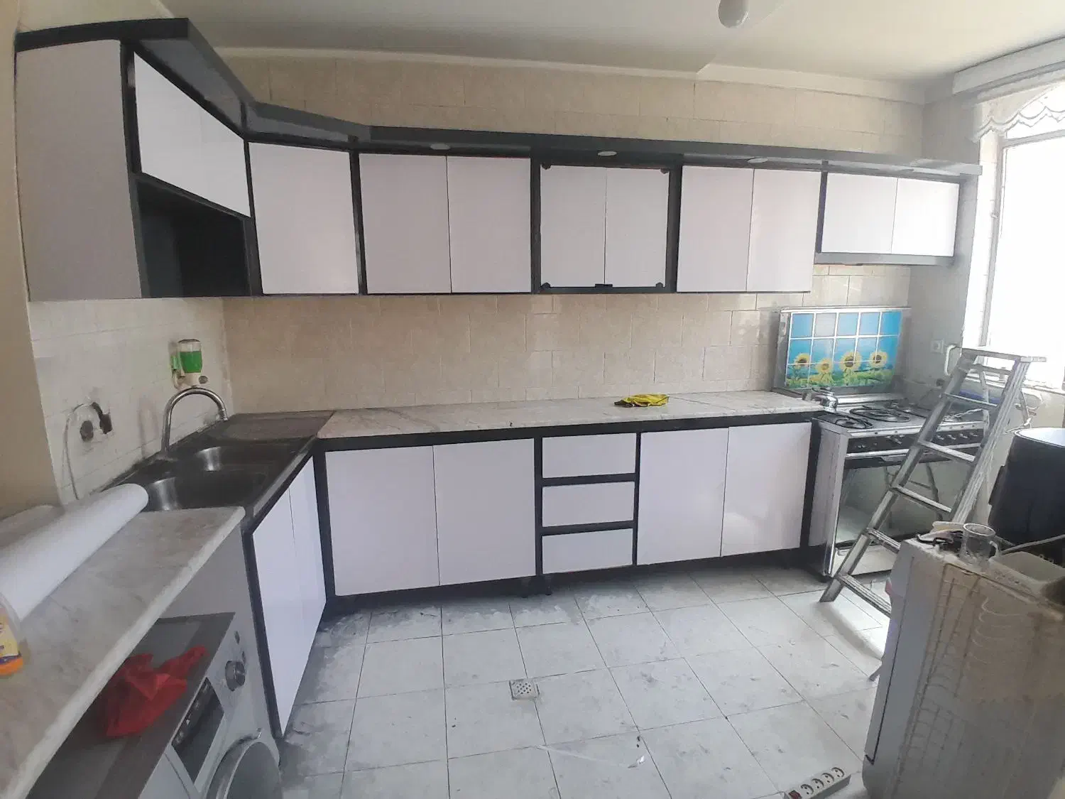 فروش و نصب کاغذ دیواری و برچسب|خدمات پیشه و مهارت|کرمانشاه, |دیوار