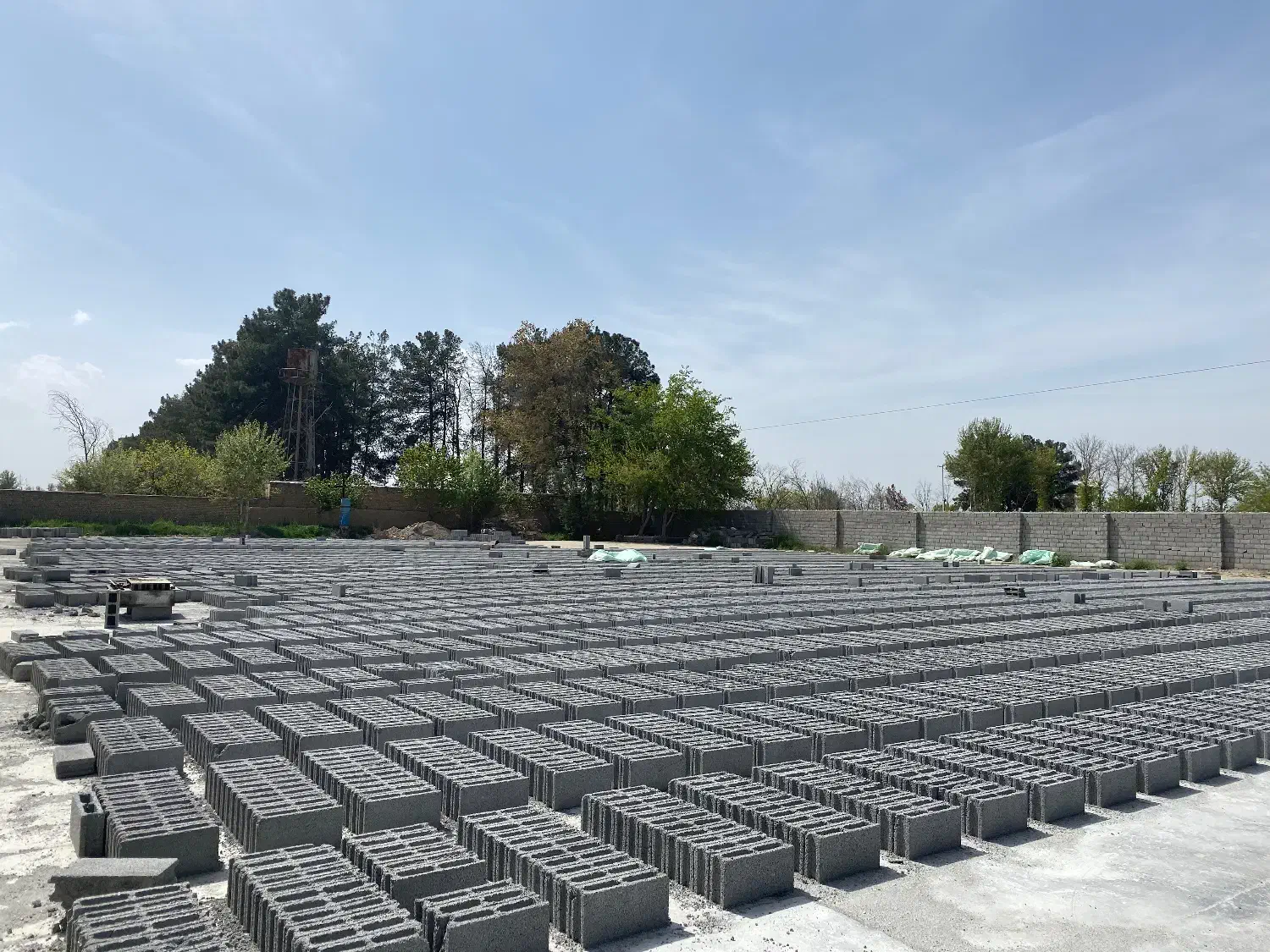 استخدام کارگر بلوک زن|استخدام معماری، عمران و ساختمانی|قرچک, داوود آباد|دیوار