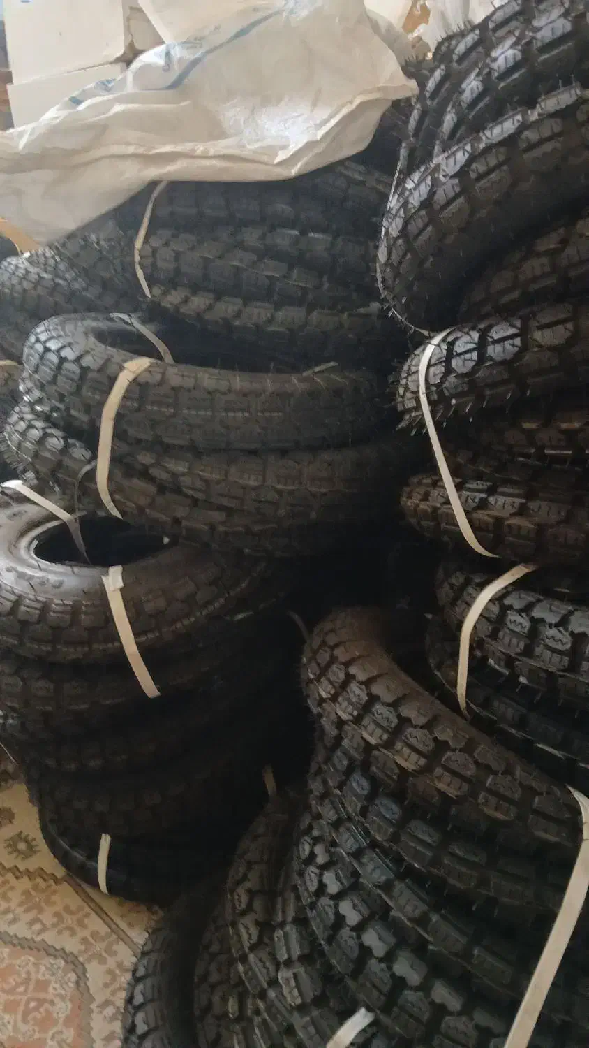 فروش عمده رینگ فرغون و لاستیک و تیوپ فرغون|ابزارآلات|شیراز, پودنک|دیوار