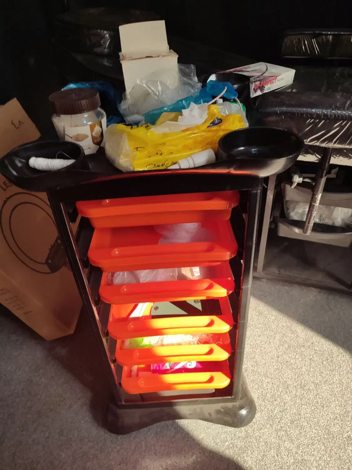 ترولی چرخ دار حرفه ای بزرگ|آرایشگاه و سالنهای زیبایی|بهشهر, |دیوار