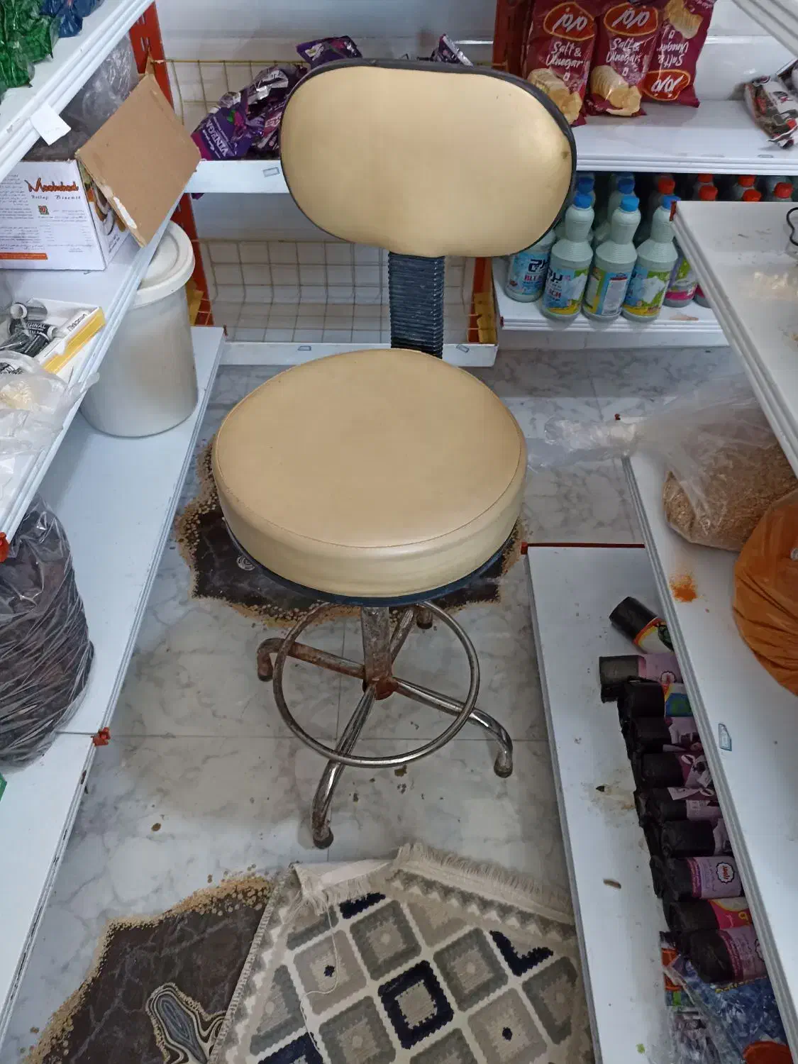 صندلی|صندلی و نیمکت|بندر ماهشهر, |دیوار