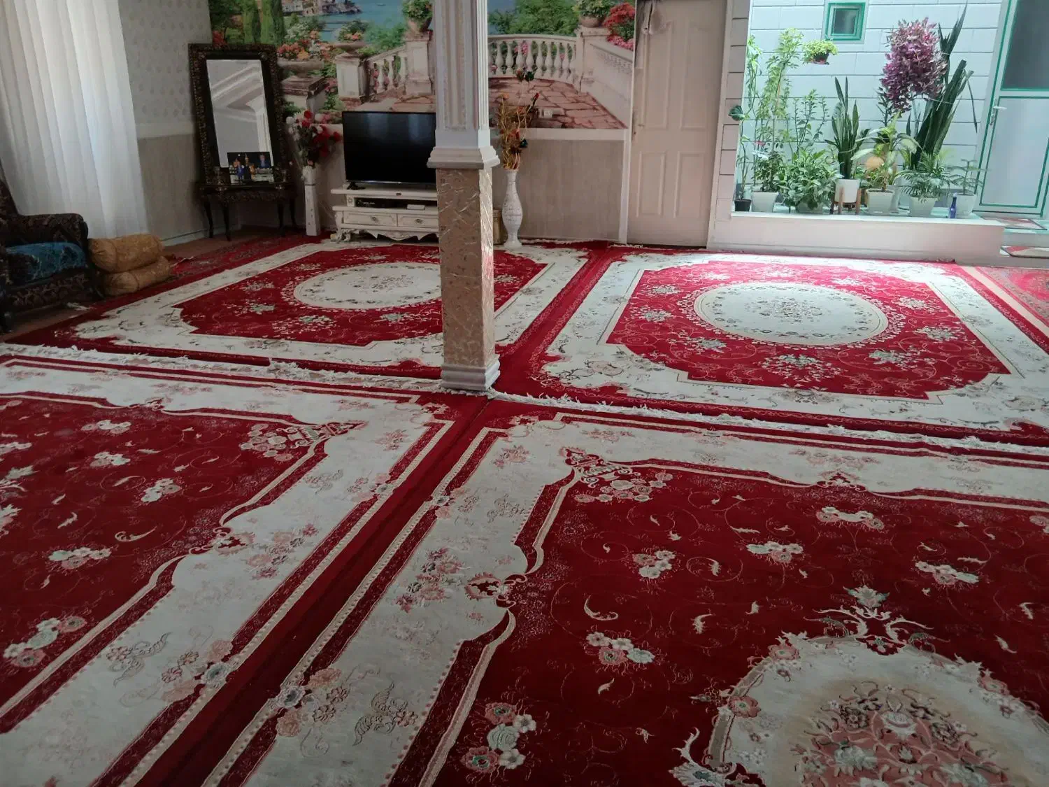 فرش در حد نو تمیز|فرش|حمیل, |دیوار