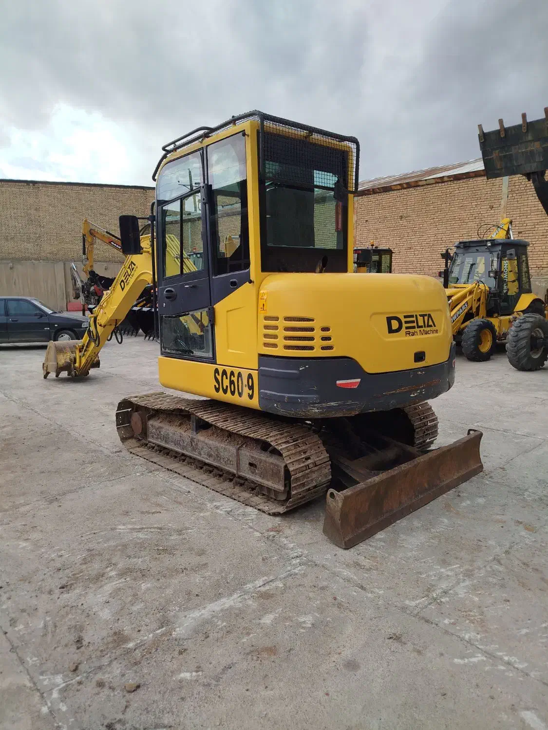 خدمات مینی بیل60زنجیری|خدمات پیشه و مهارت|تربت‌حیدریه, جانبازان|دیوار