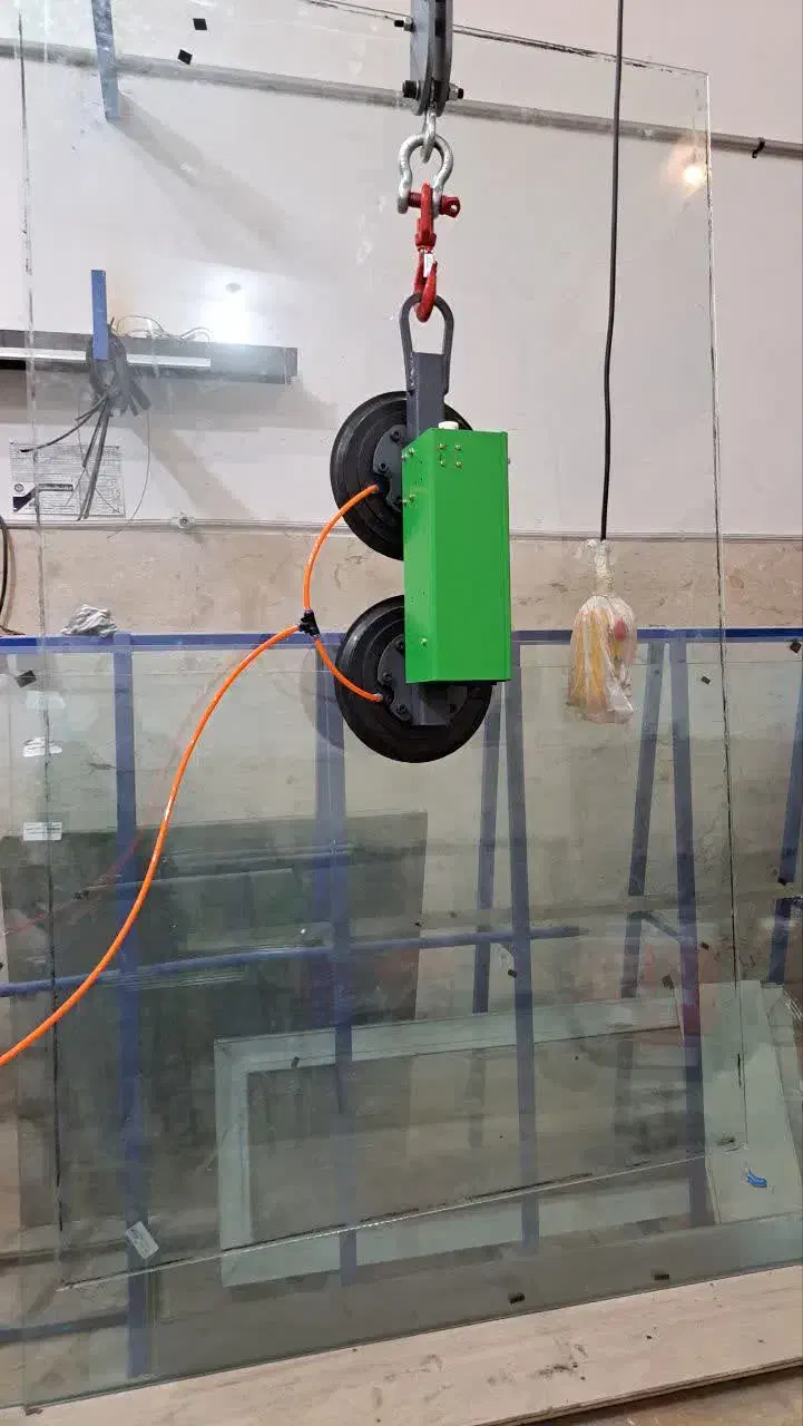 نصب وتعمیرات و رگلاژ شیشه سکوریت در تمام نقاط شهر|خدمات پیشه و مهارت|مشهد, شاهد (شهرک غرب)|دیوار