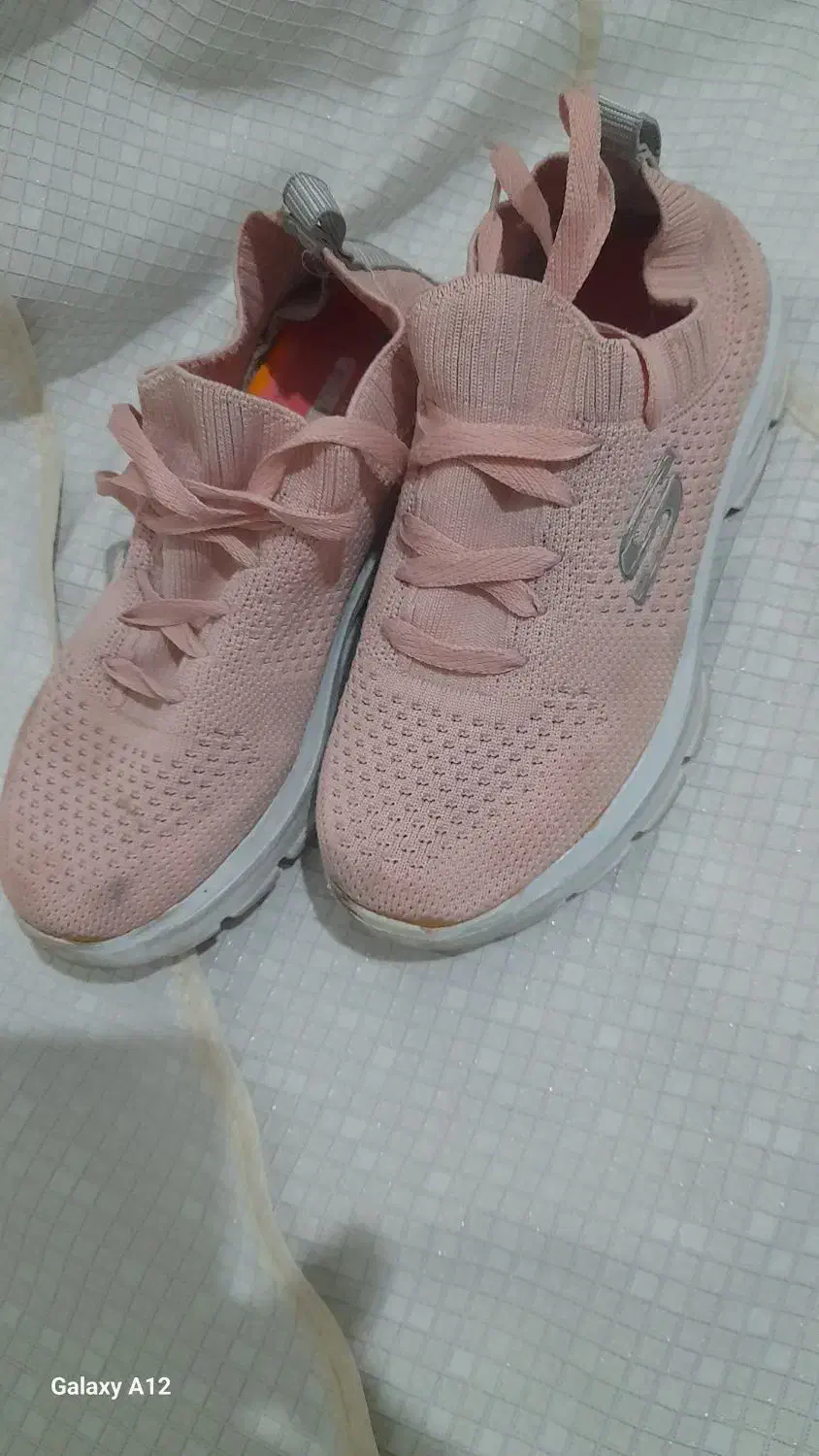 کتونی|کیف، کفش، کمربند|زابل, |دیوار