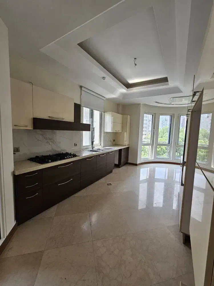 اپارتمان ۲۰۰ متر اقدسیه ۳ خواب مستر فول