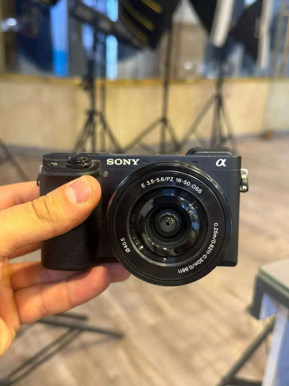 دوربین سونی با لنز کیت Sony a6400 kit 16-50|دوربین عکاسی و فیلم‌برداری|تهران, فردوسی|دیوار