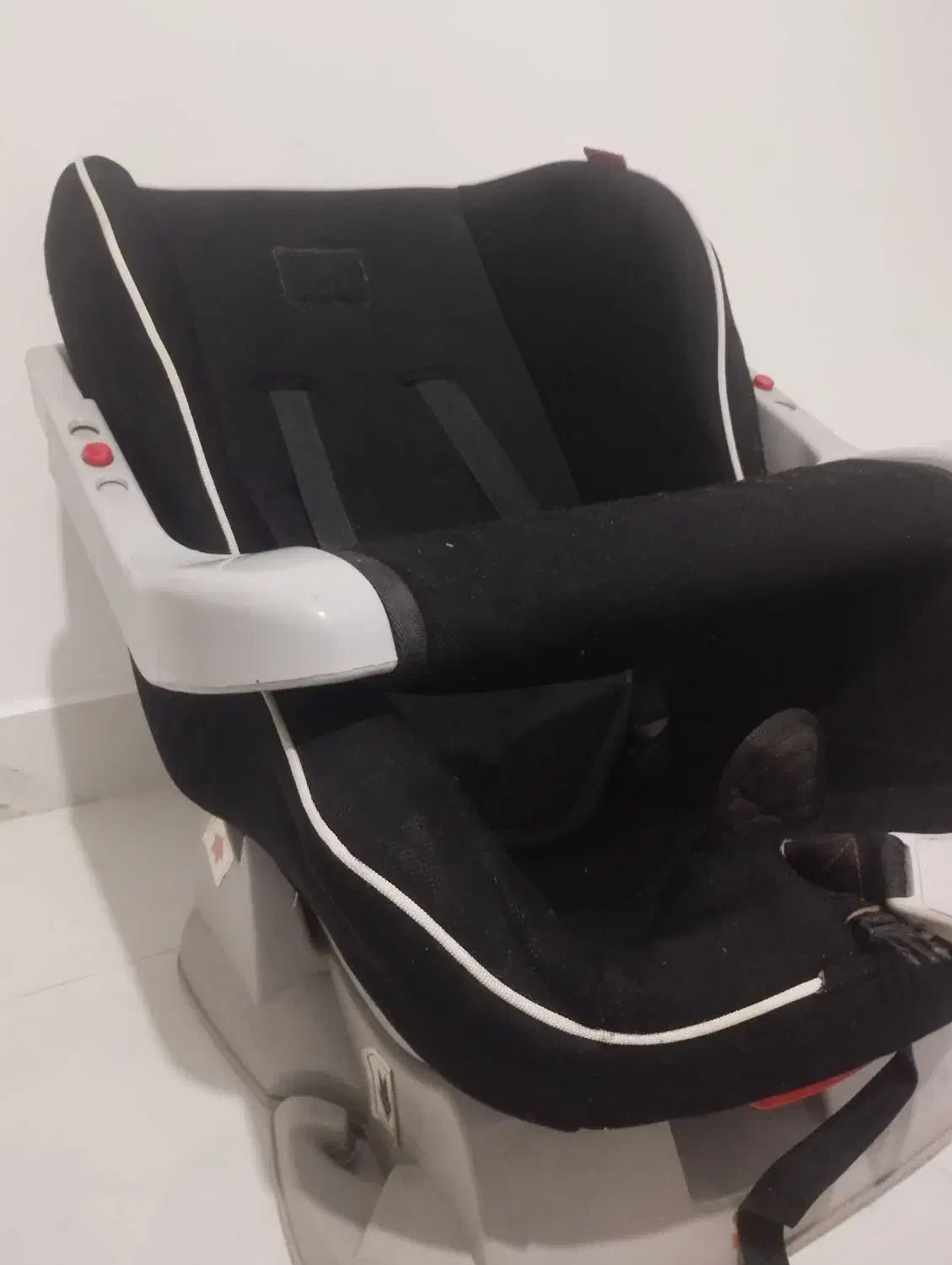 صندلی ماشین کودک|تخت و صندلی بچه|رشت, حمیدیان|دیوار